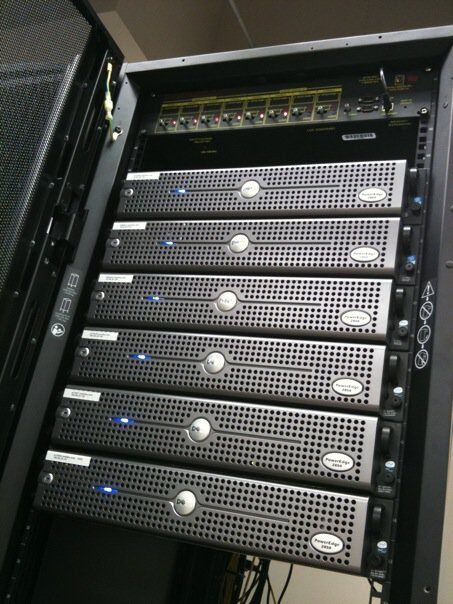 IPTV reseller infrastructuur: serverrack in een professioneel datacenter