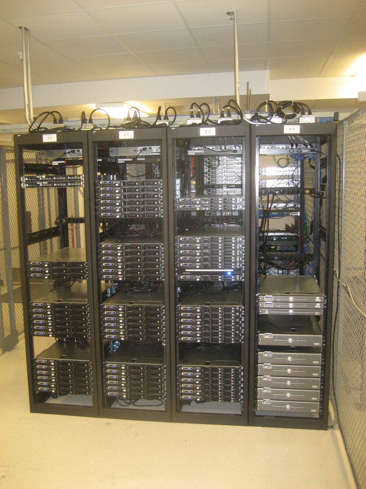 Serverfarm waarop IPTV-resellers hun klantaccounts beheren
